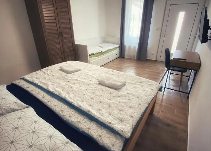 R-penzion Casa de hóspedes 3*