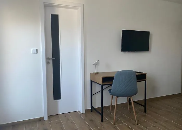 R-penzion Πανσιόν 3*